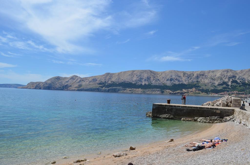 Apartments Lora Baška Chambre photo